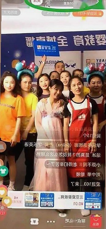 上海名师张越从教坛到风口浪尖：16岁学生事件背后的反差人生